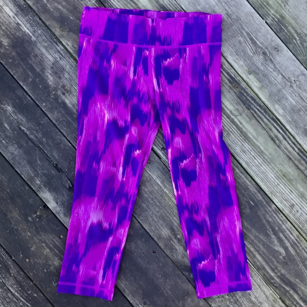 Under Armour cropped leggings